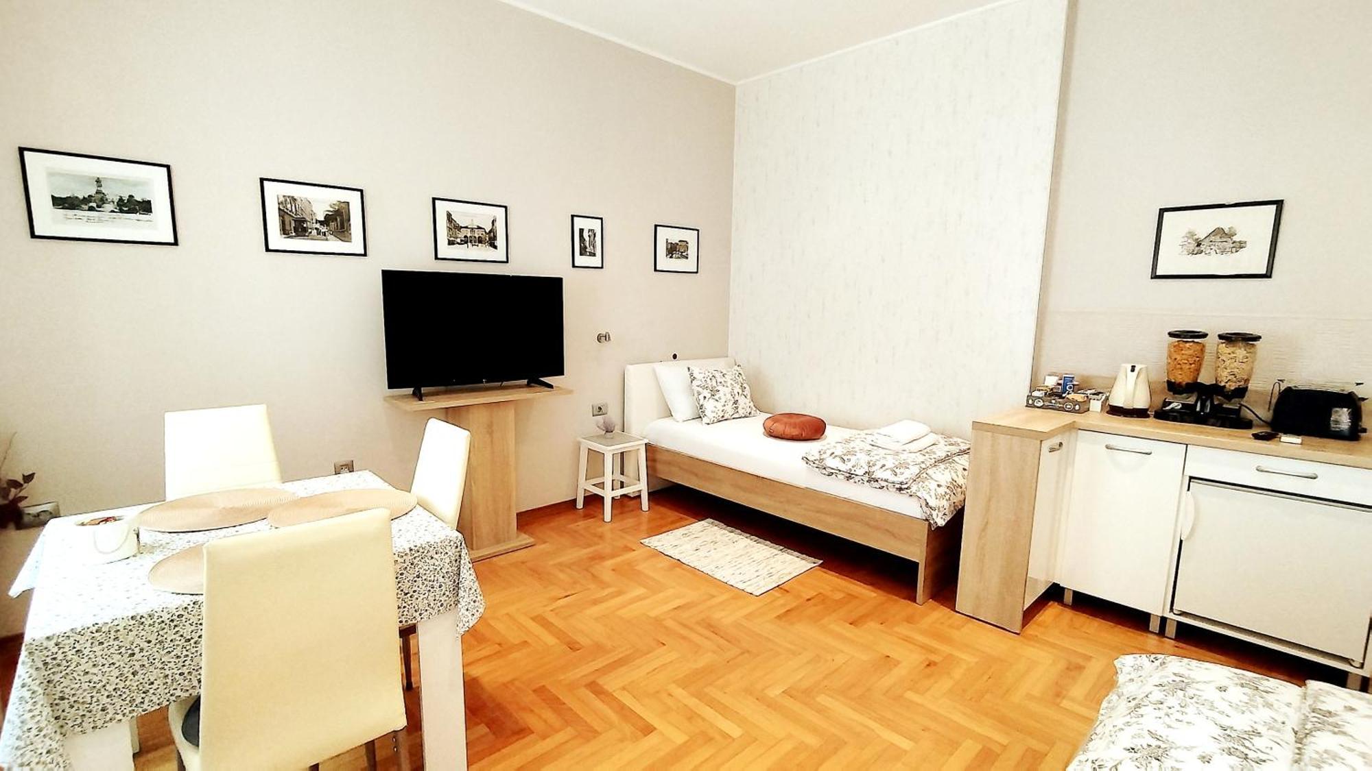 Lavender - City Room With Free Parking プーラ エクステリア 写真
